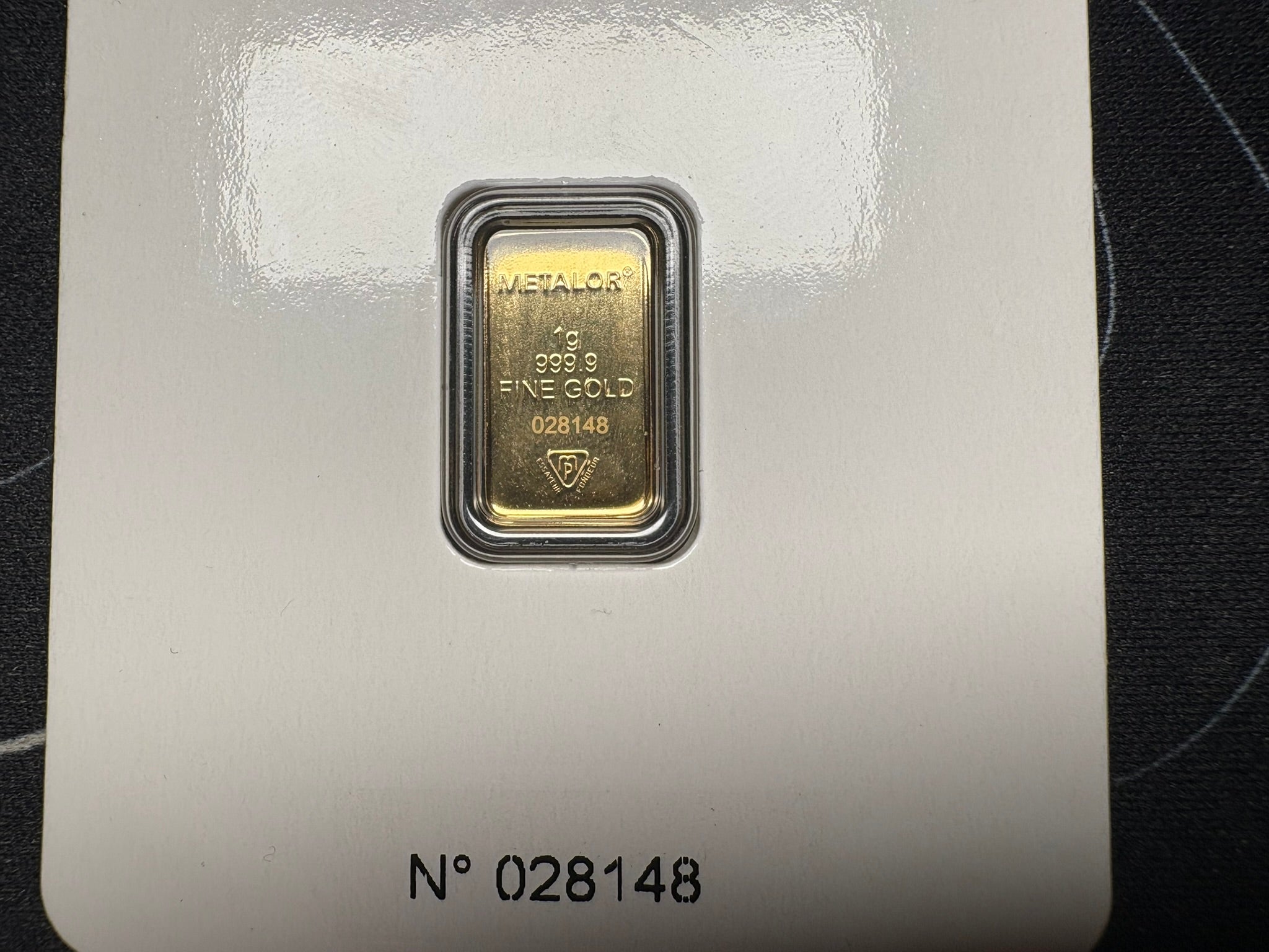 Metalor 999.9 24 karrot Fine Gold Bar 1 gram Sealed in Assay with Certificate | Gems Bullion