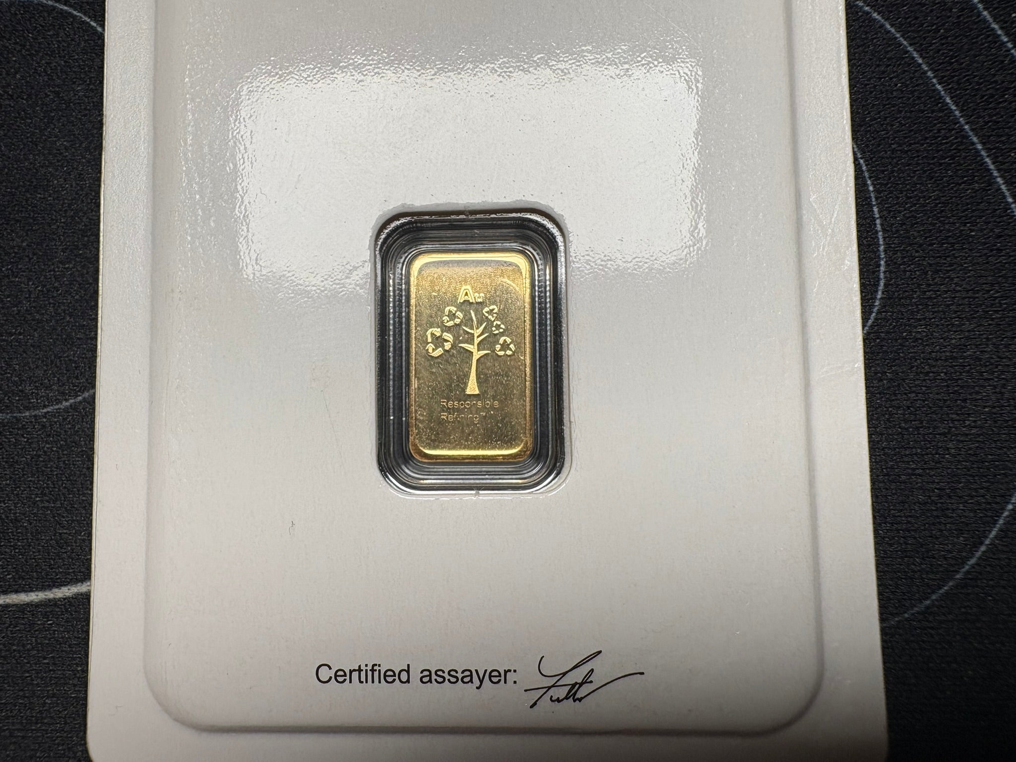 Metalor 999.9 24 karrot Fine Gold Bar 1 gram Sealed in Assay with Certificate | Gems Bullion
