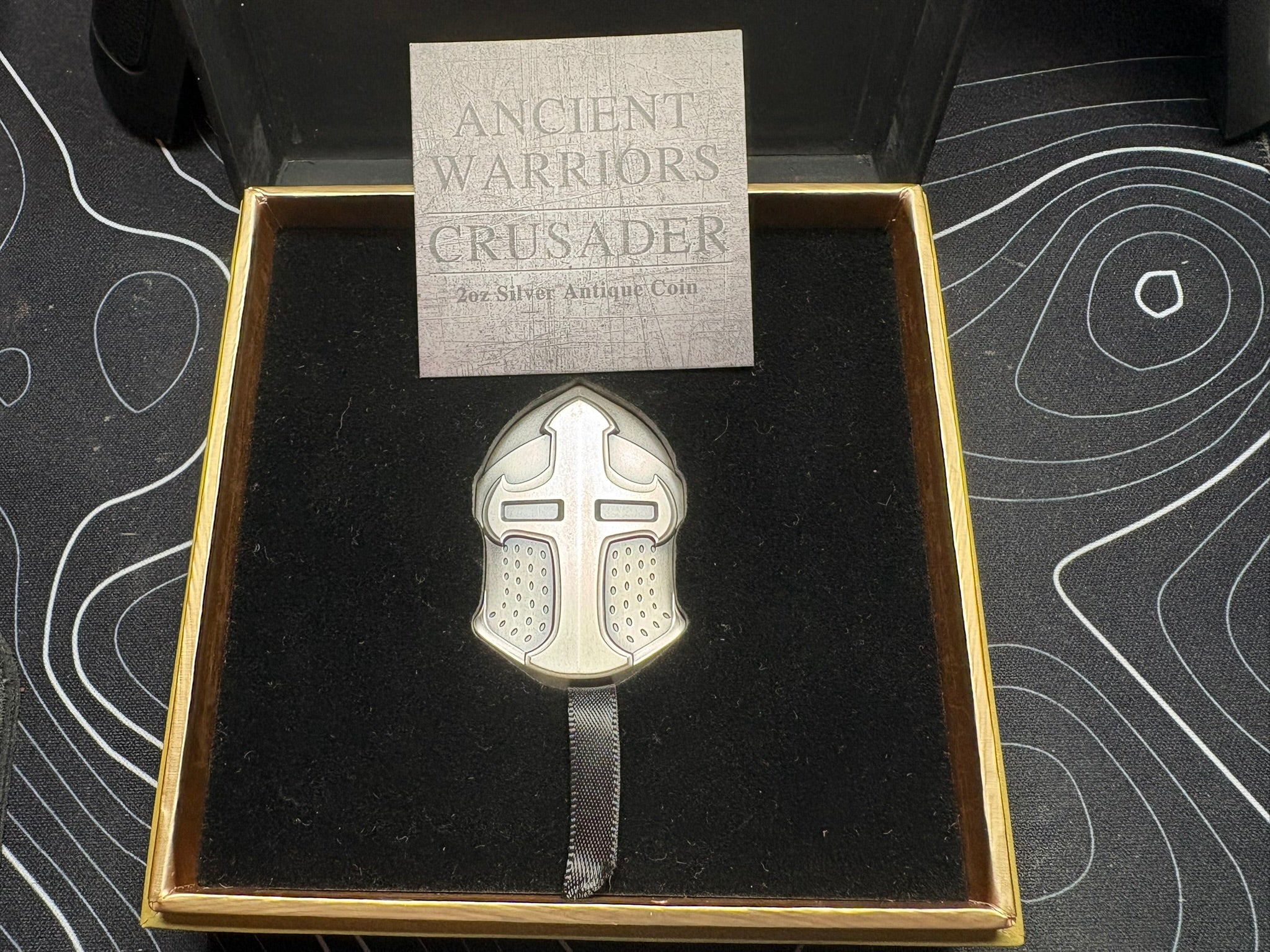 CRUSADER KNIGHT HELMET Ancient Warriors 2 Oz Silver 999 Coin 2$ Fiji 2022